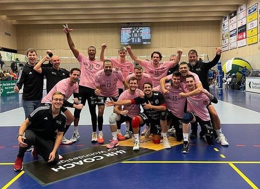 Chênois Genève Volleyball remporte le match au sommet contre Volley Amriswil